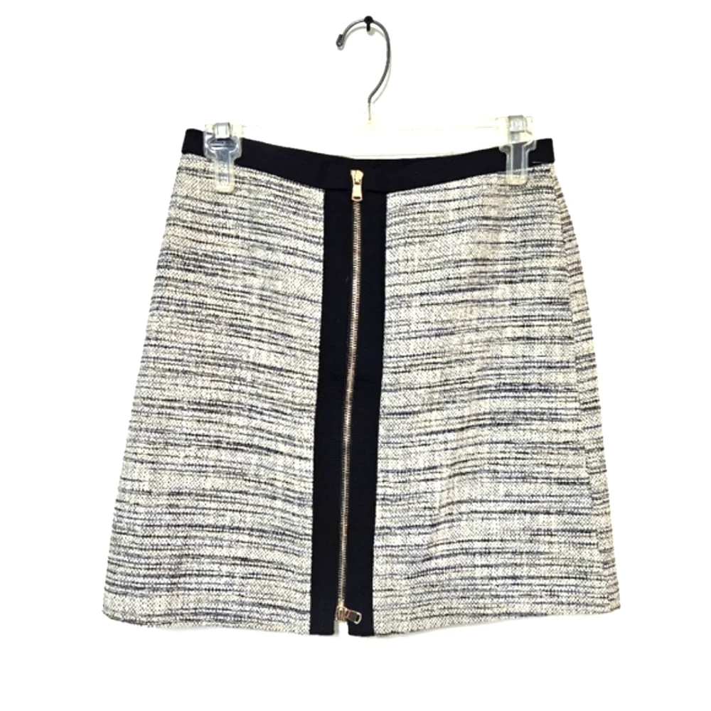 Ann Taylor Mini  Skirt Women's Size 2P - Picture 2 of 12